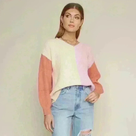 Colorblock pink sweater - Picture 1 of 3